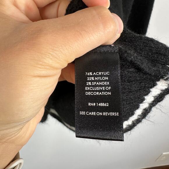 Torrid Black Pullover Crew Neck Sweater with Lips & Sequin Stars - Picture 9 of 11